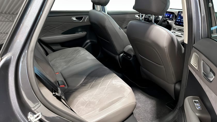 Bild 5 av MG S6 EV Dual Motor