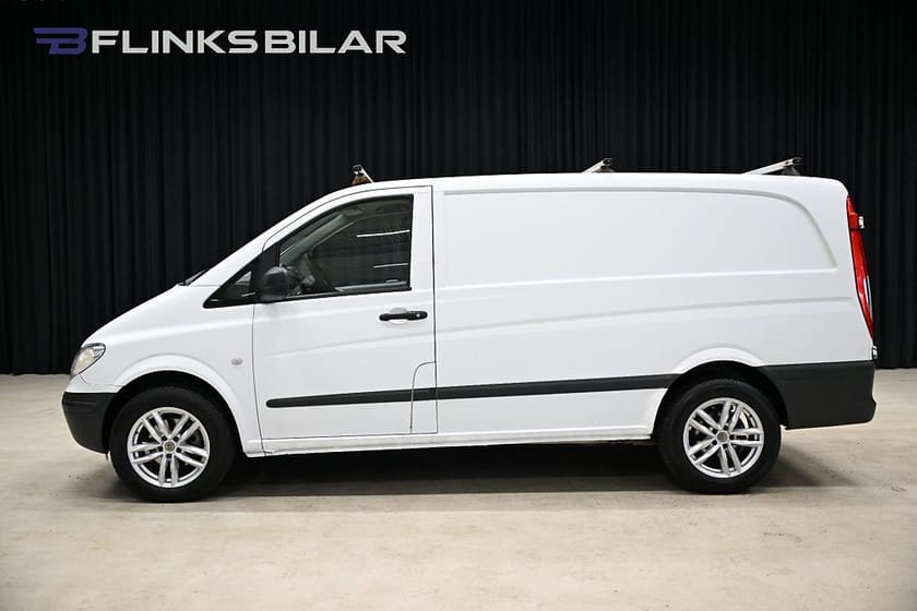 Bild 2 av Mercedes-Benz Vito 109 CDI 2.7t 95HK Inredning|Drag|Värmare|Kamkedja|Takräcken