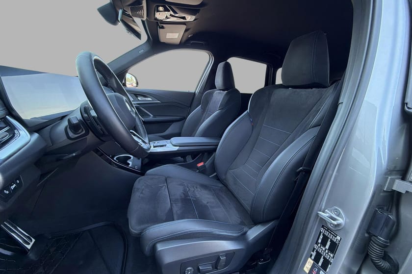 Bilde 2 av BMW iX1 xDrive30 30e Fully Charged, Msport, ACC, HUD, 360'kam, Krok
