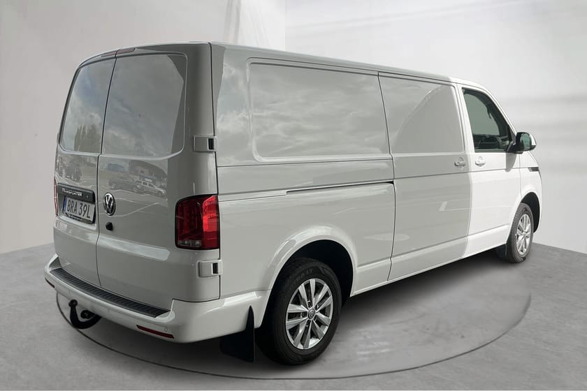 Bild 3 av Volkswagen Transporter T6.1 Skåp TDI (150hk) Värmare Drag
