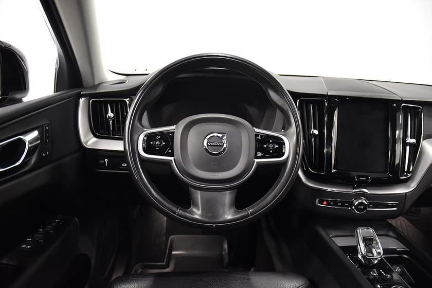 Bild 2 av Volvo XC60 B4 AWD Inscription Drag D-Värm 360° 1-ägare 197hk