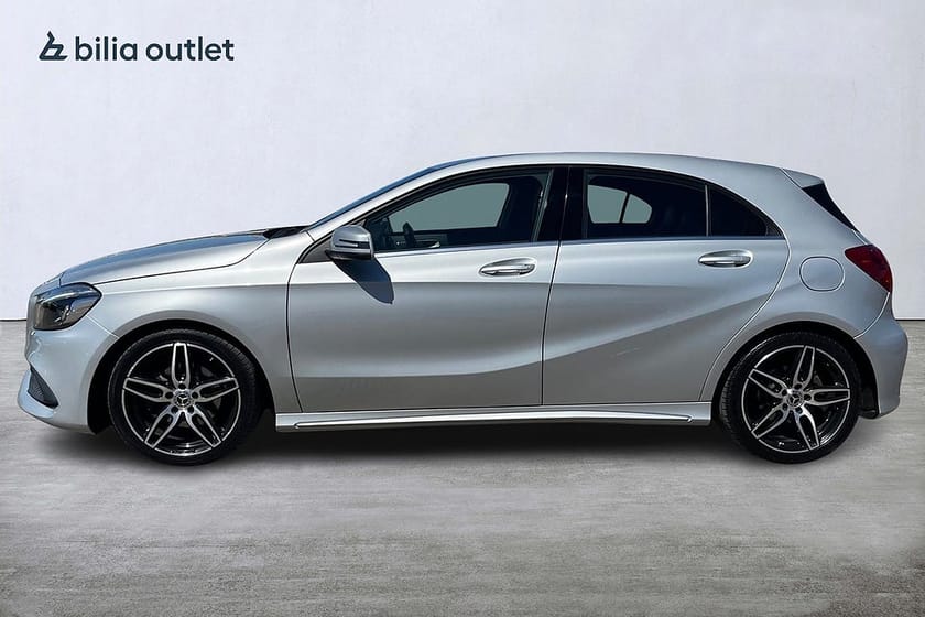 Bild 3 av Mercedes-Benz A 180 AMG Style 122hk / Backkamera Bluetooth CarPlay