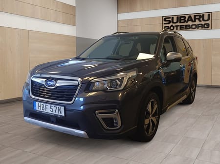 Subaru Forester e-Boxer 2.0i Aut Summit (150hk)