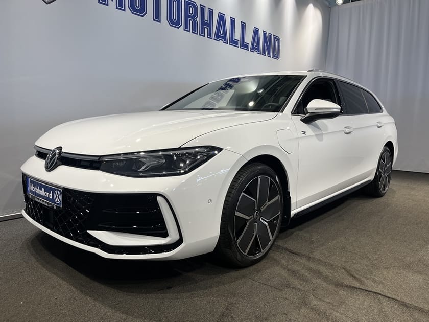 Bild 3 av Volkswagen Passat Variant eHybrid 272 DSG6 R-LINE