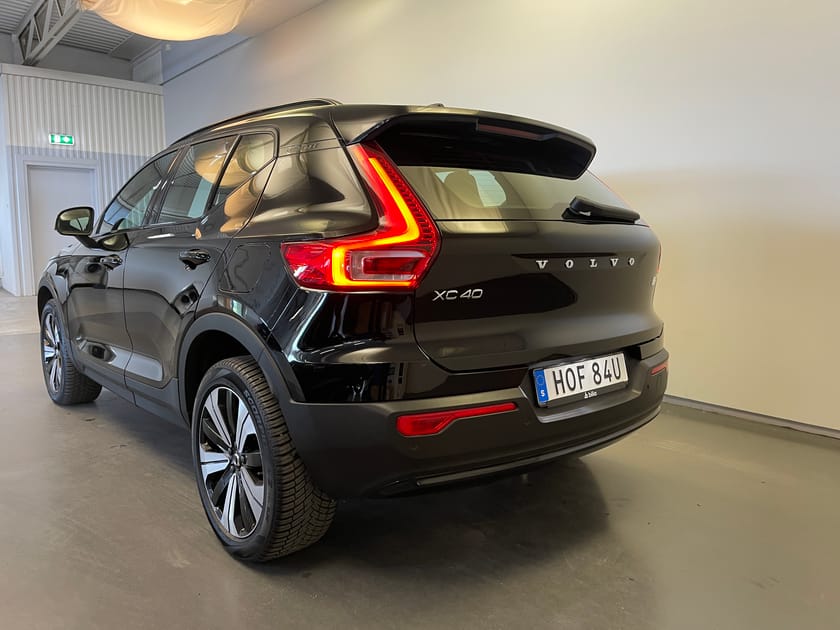Bild 3 av Volvo XC40 Recharge Core/ Dragkrok/ Navigation/ 10.000 Tillbehör/