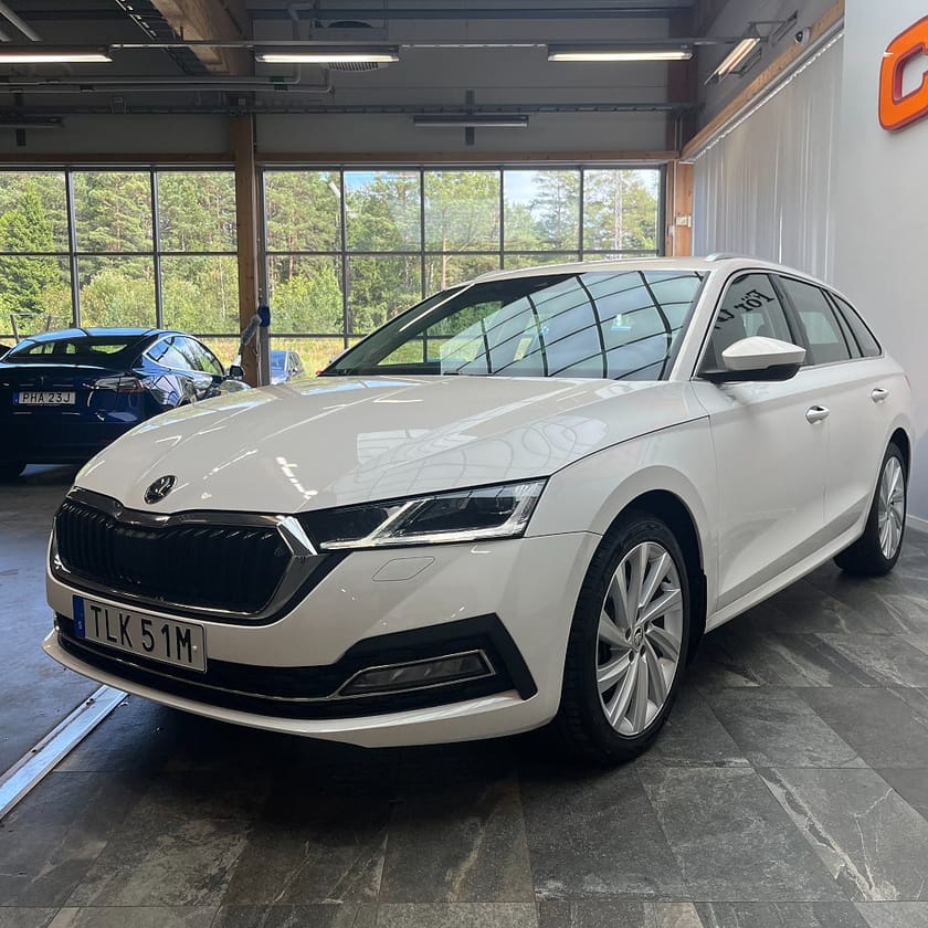 Bild 5 av Škoda Octavia Kombi Skoda 2.0 TDI 4x4 Style Cockpit Carplay Backkamera Drag