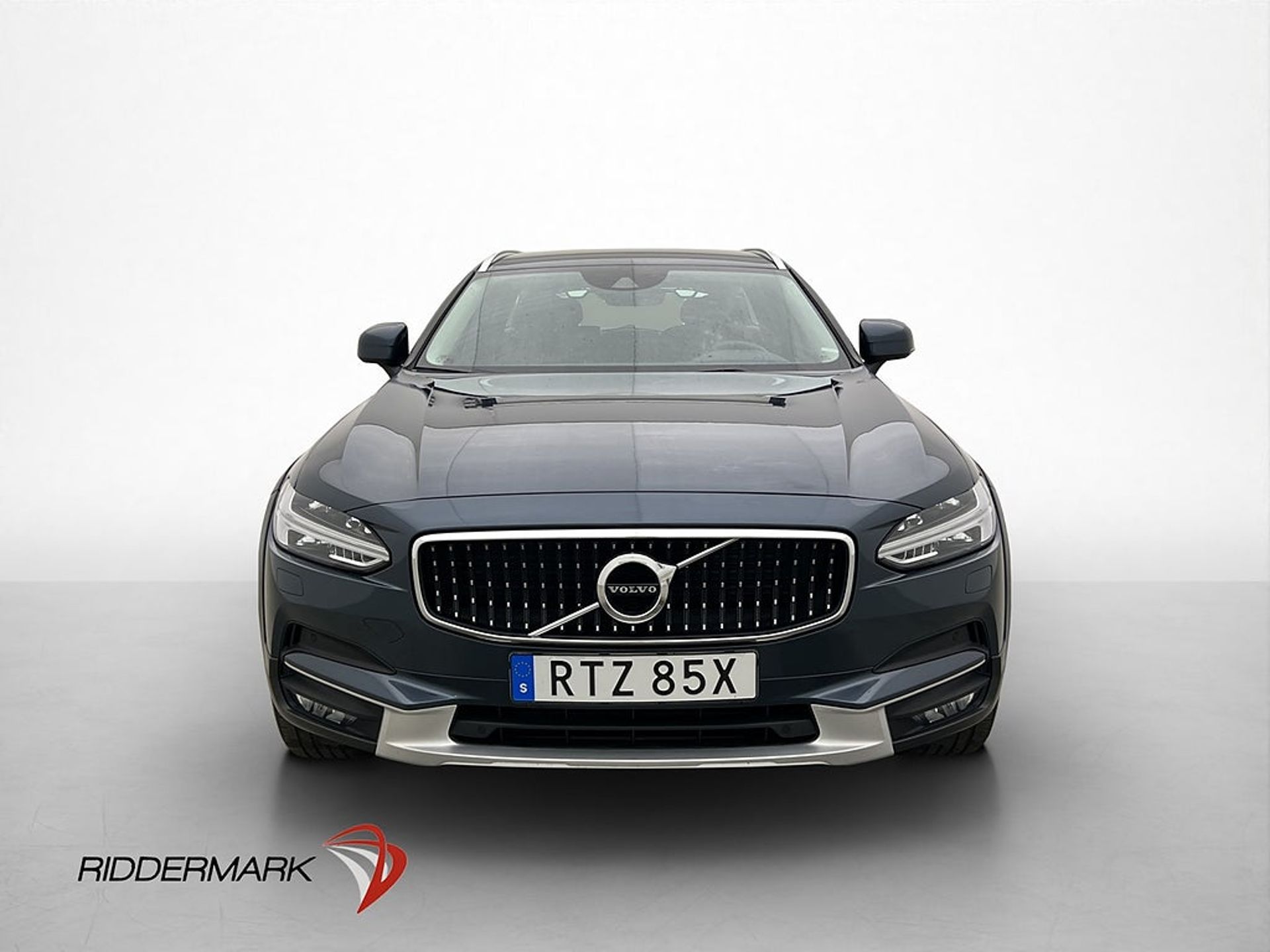 Volvo V90 Cross Country 2020, kuva 2/10