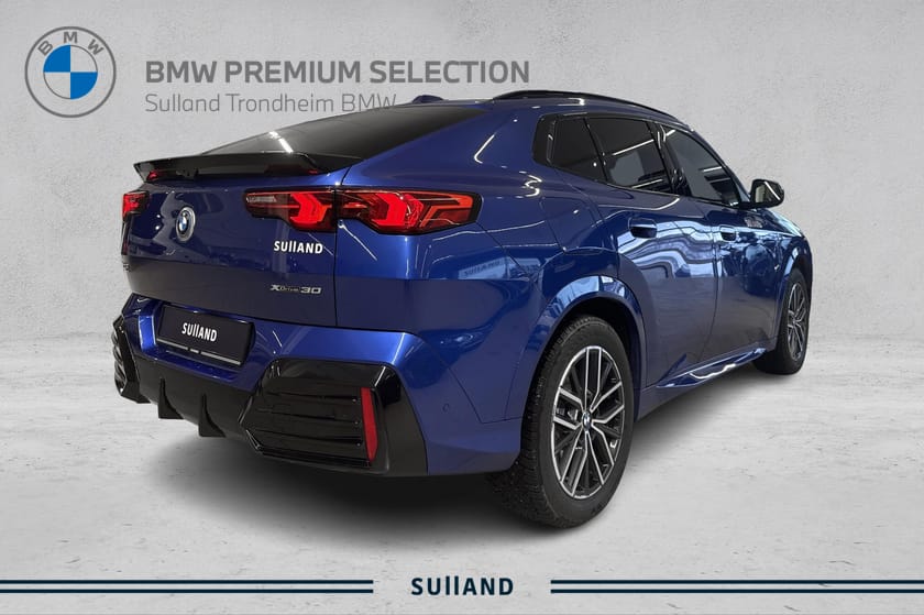 Bilde 5 av BMW iX2 xDrive30 er en 100 % elektrisk coupé-SUV/ wltp 449km