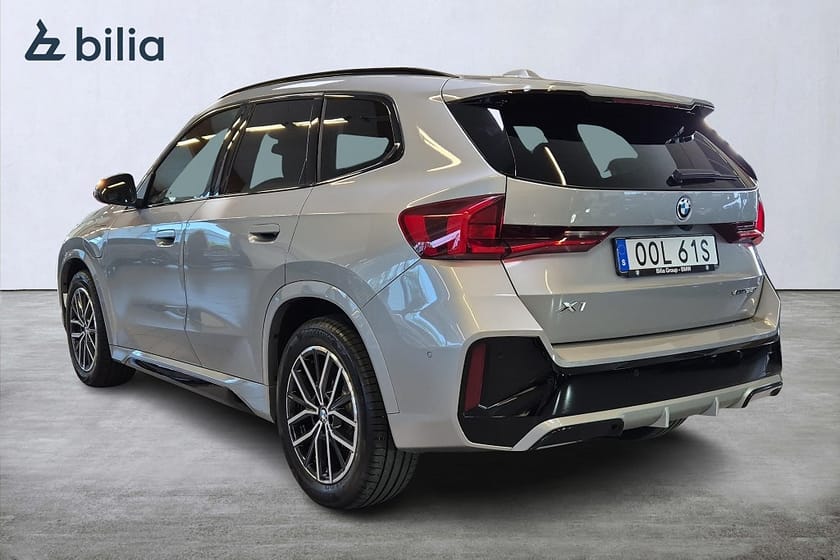 Bild 2 av BMW X1 xDrive25e M Sport Värmare Navigation Adaptiv farth Drag