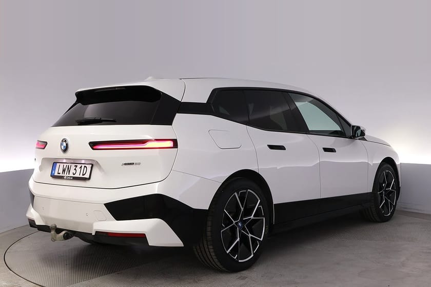 Bild 5 av BMW iX xDrive50 Sport Laser 360 HUD H/K Massage Drag