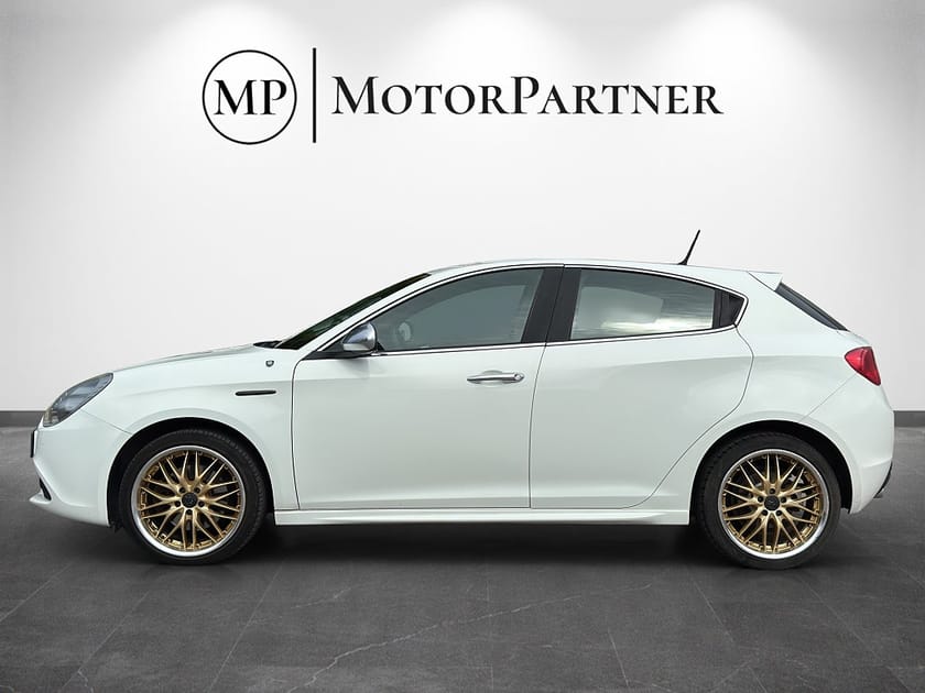 Bild 4 av Alfa Romeo Giulietta 2.0 JTDM 16V TCT Distinctive Automat