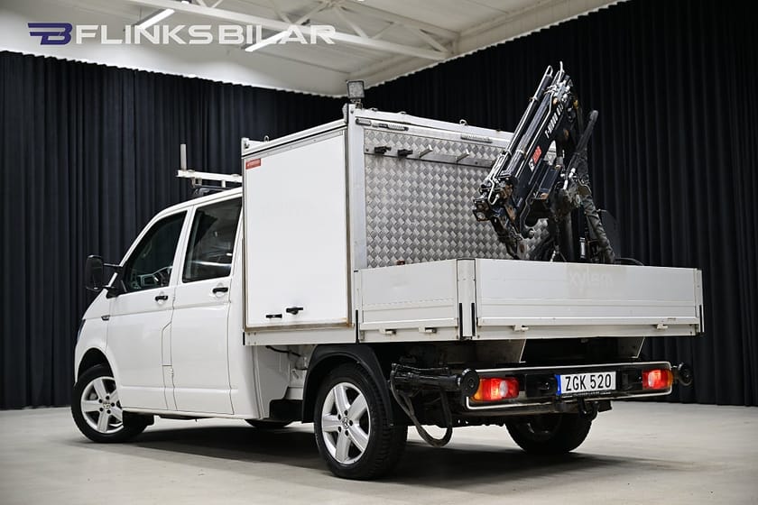 Bild 4 av Volkswagen Transporter Chassi Dubbelhytt 4Motion DSG 204HK Dubbelytt|Halvskåp|Kranbil|V-Inredd