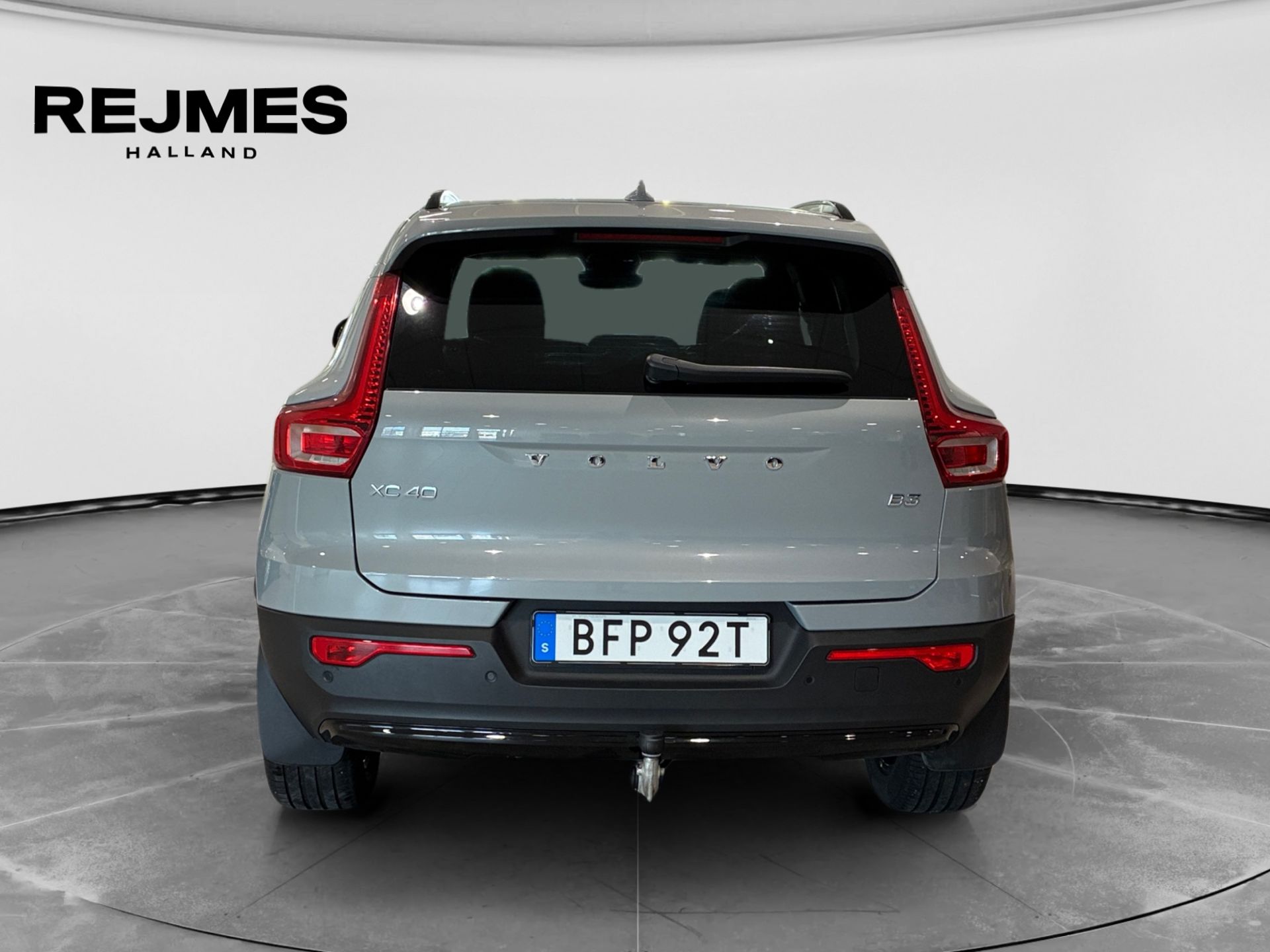 Volvo XC40 B3 FWD Bensin Plus Dark 2025, bild 6/10