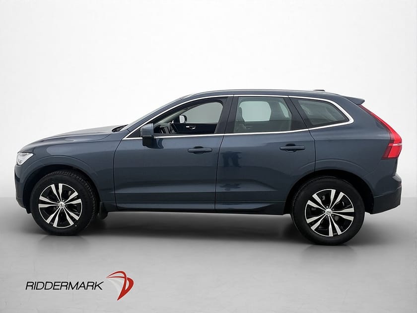 Bild 2 av Volvo XC60 B4 AWD Momentum Värmare CarPlay VOC Kamera