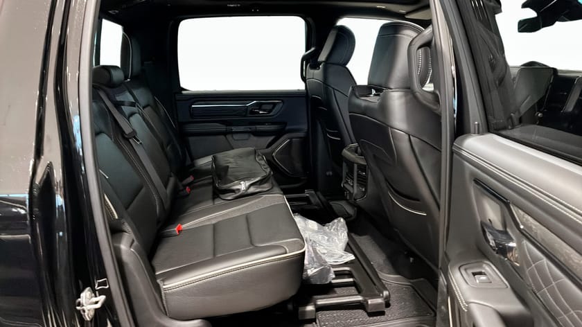Bild 5 av RAM 1500 RHO