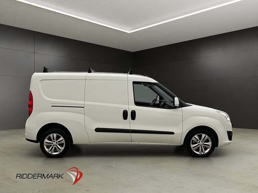 Bild 2 av Opel Combo Van L2 1.3CDTI PDC Dragkrok Euro 6 0.50 L/Mil Moms