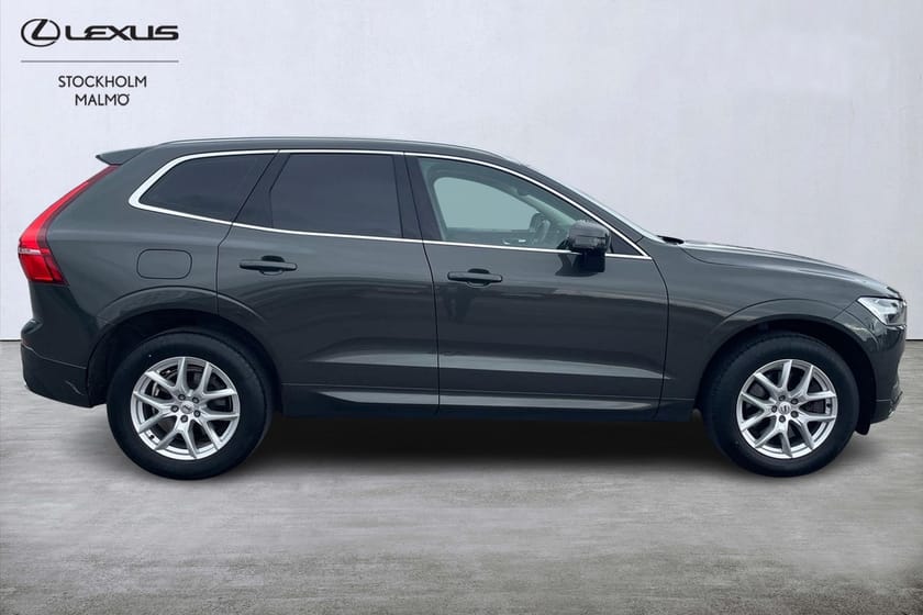 Bild 4 av Volvo XC60 B4 Momentum Advanced SE Navigation Drag