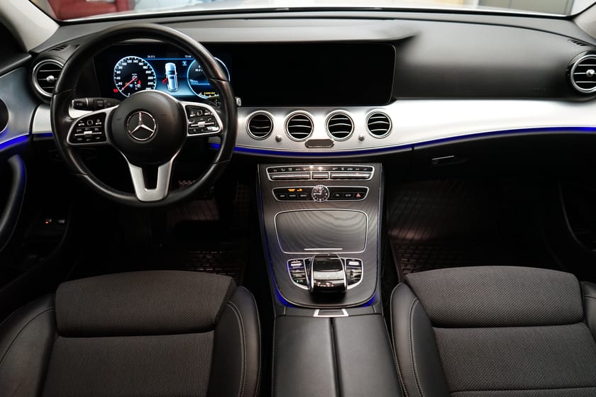 Bild 5 av Mercedes-Benz E 220 T d Avantgarde – Dragkrok | Keyless