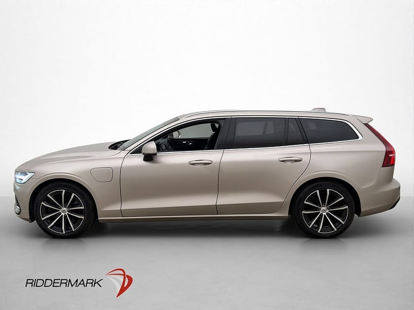 Bild 4 av Volvo V60 T6 350hk AWD Plus Bright Skinn Värm Kamera Navi