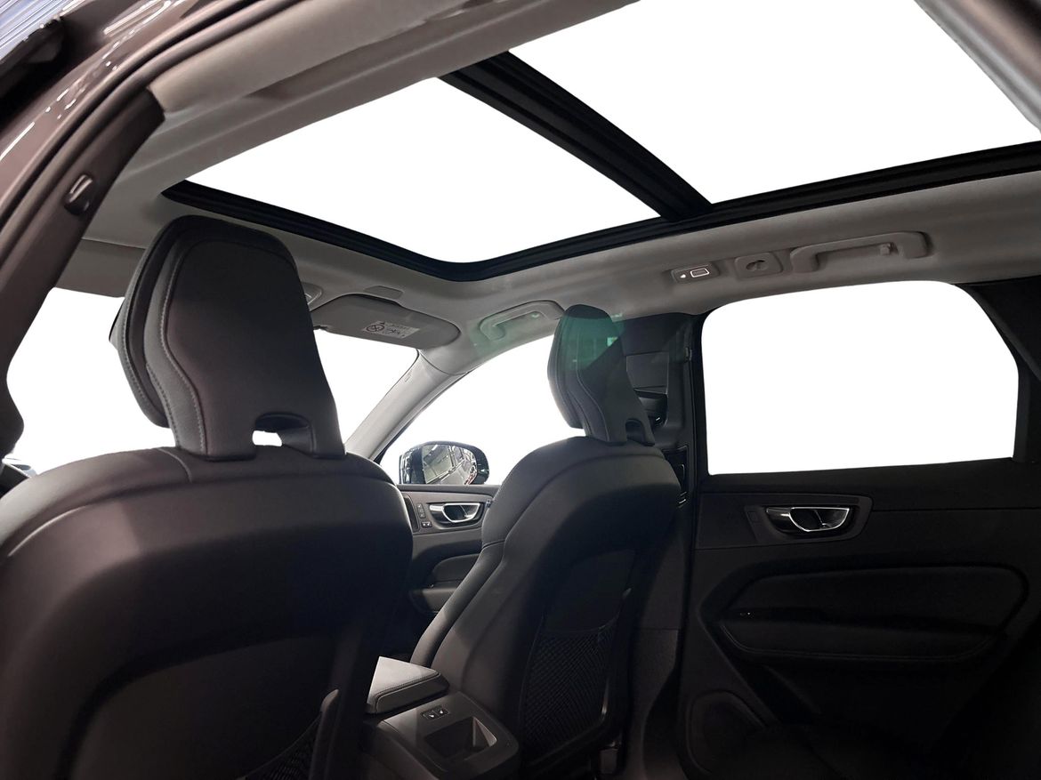 Volvo XC60 2025 - miniatyr 10
