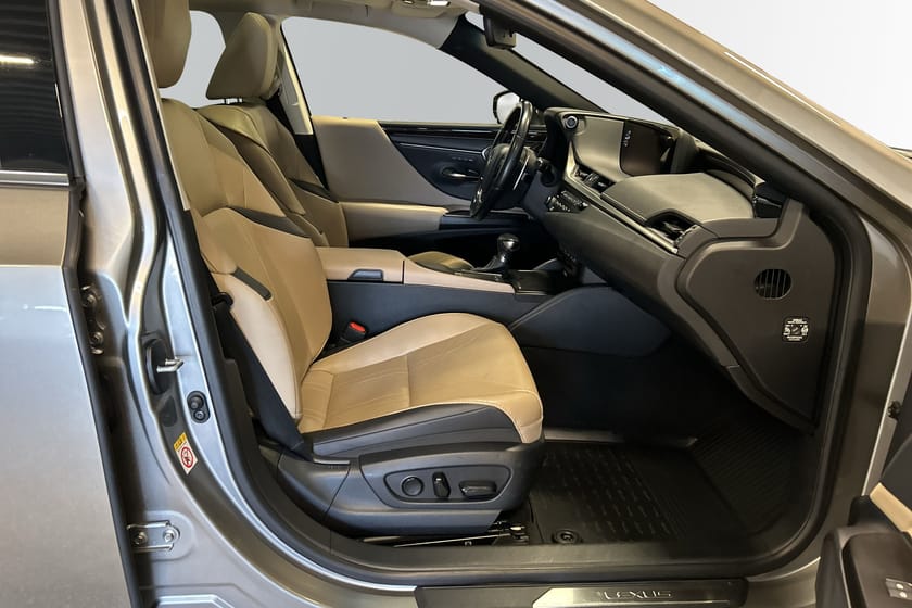 Bild 5 av Lexus ES 300h