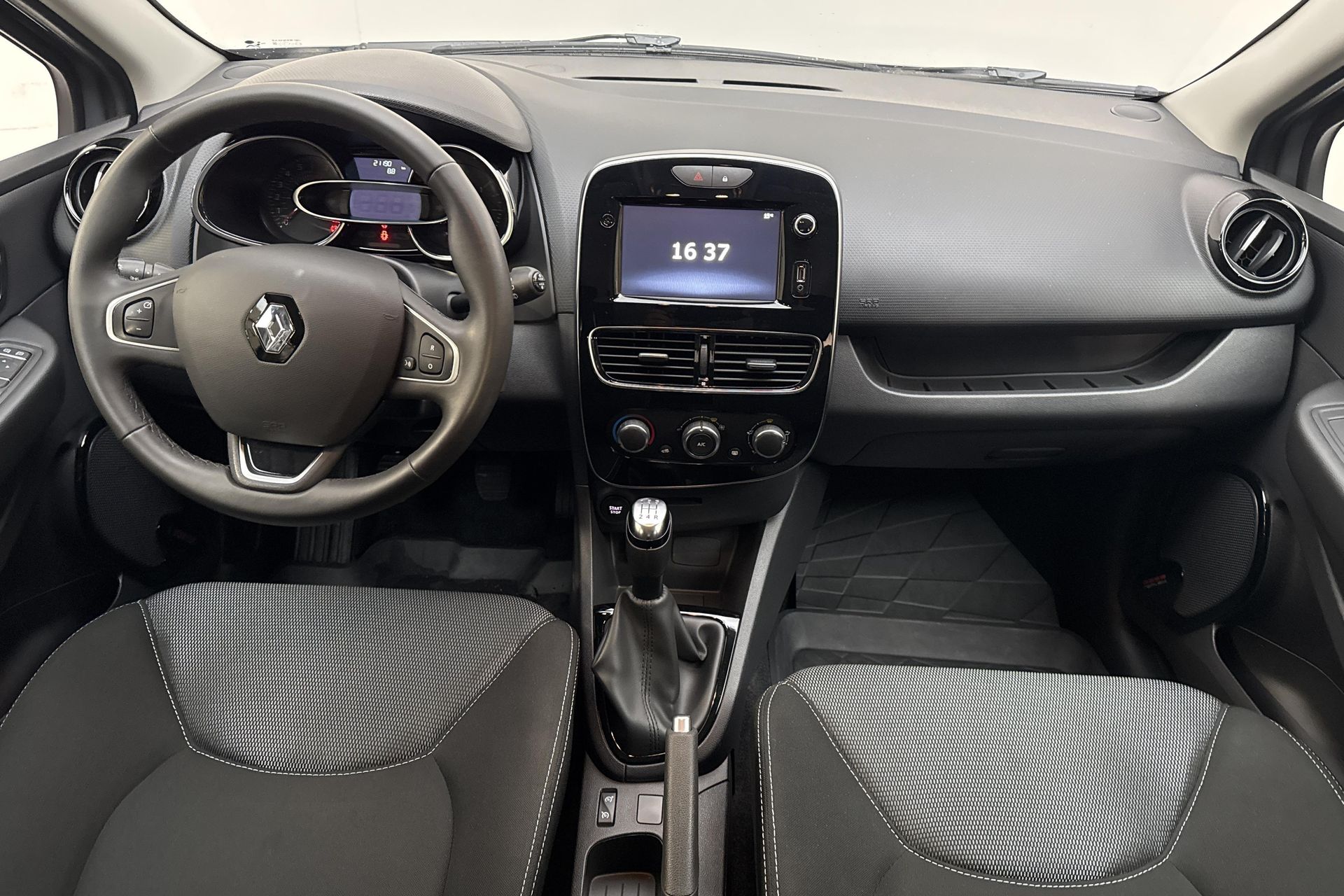 Renault Clio 0.9 TCe 2019, bild 7/10