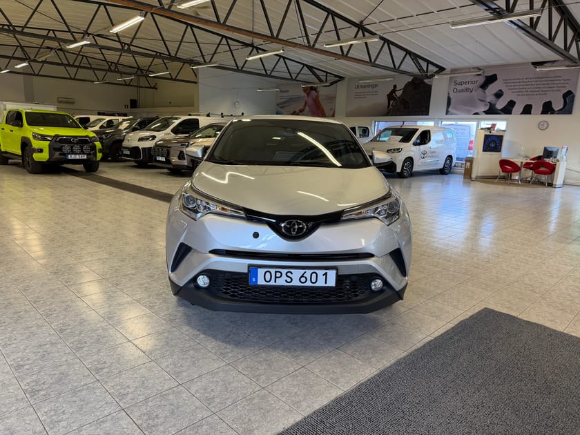 Bild 2 av Toyota C-HR 1,2T AWD X-EDTION SKINN JBL