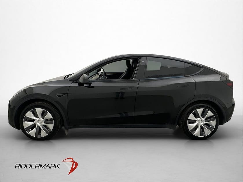 Bild 5 av Tesla Model Y Long Range RWD Dragkrok Pano Autopilot Sv.Såld