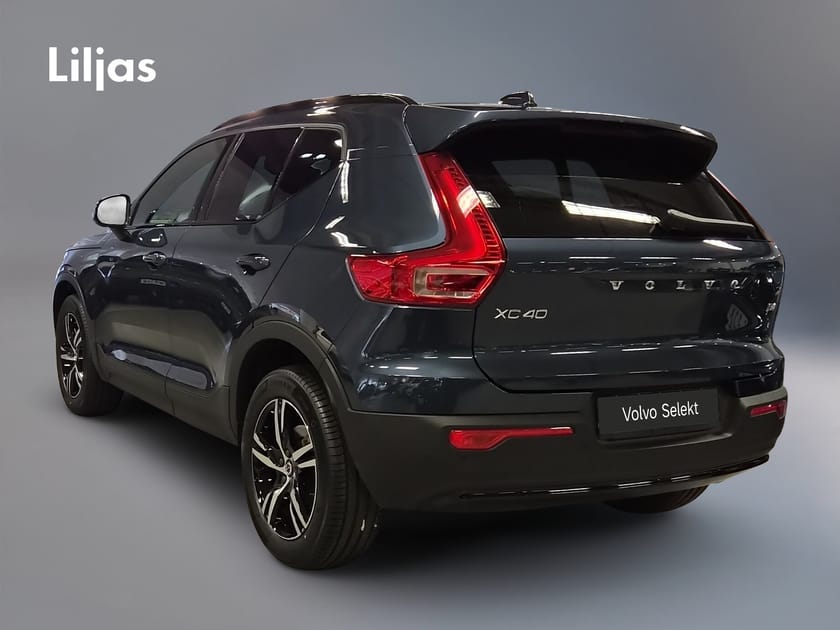 Bild 4 av Volvo XC40 B4 FWD Bensin Plus Dark/Drag/SOMMARKAMPANJ/