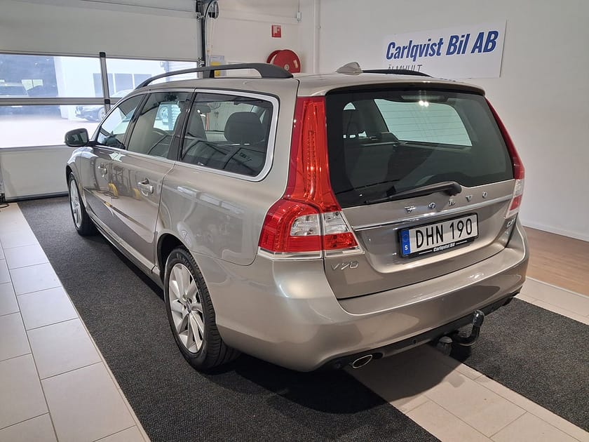 Bild 2 av Volvo V70 D4 Classic Momentum 181HK