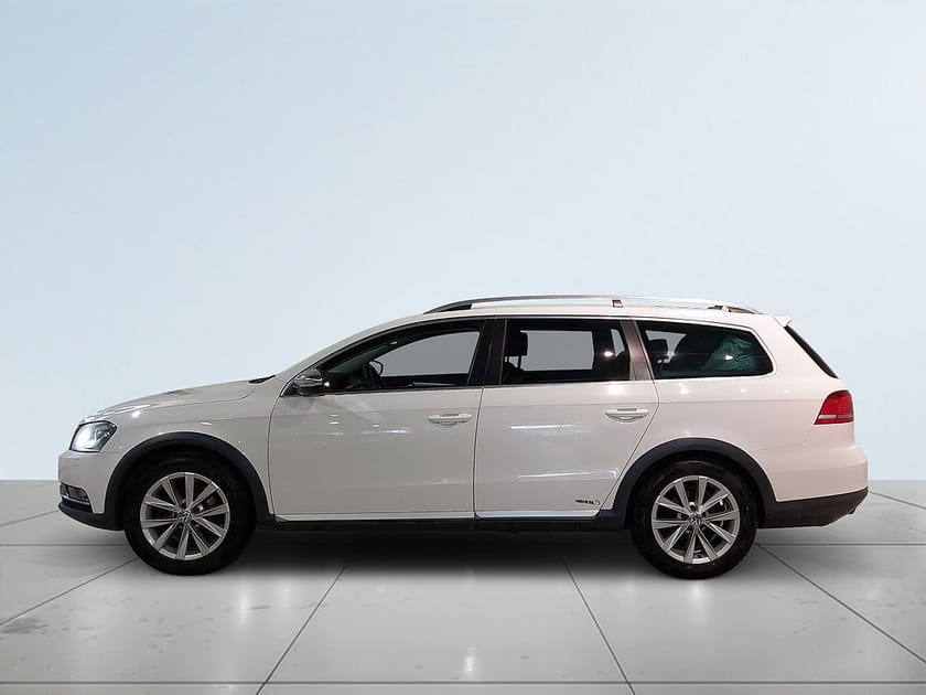 Bild 4 av Volkswagen Passat Alltrack 2.0 AWD GPS Dvärm Drag Skinn Psens S/V-hjul