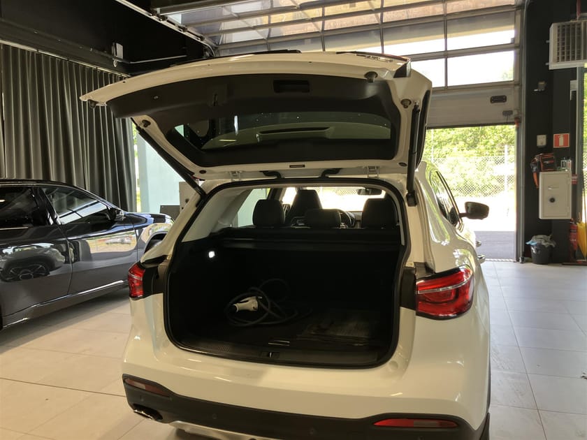 Bild 5 av MG EHS PHEV Laddhybrid Luxury Panorama Dragkrok Adaptiv Farthållare Backkamera