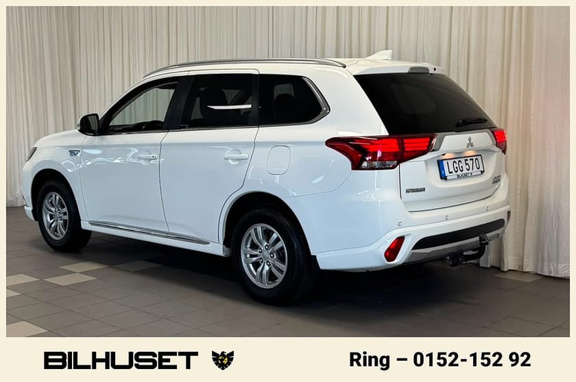 Bild 5 av Mitsubishi Outlander PHEV CVT City Dragkrok B-Kamera Keyless