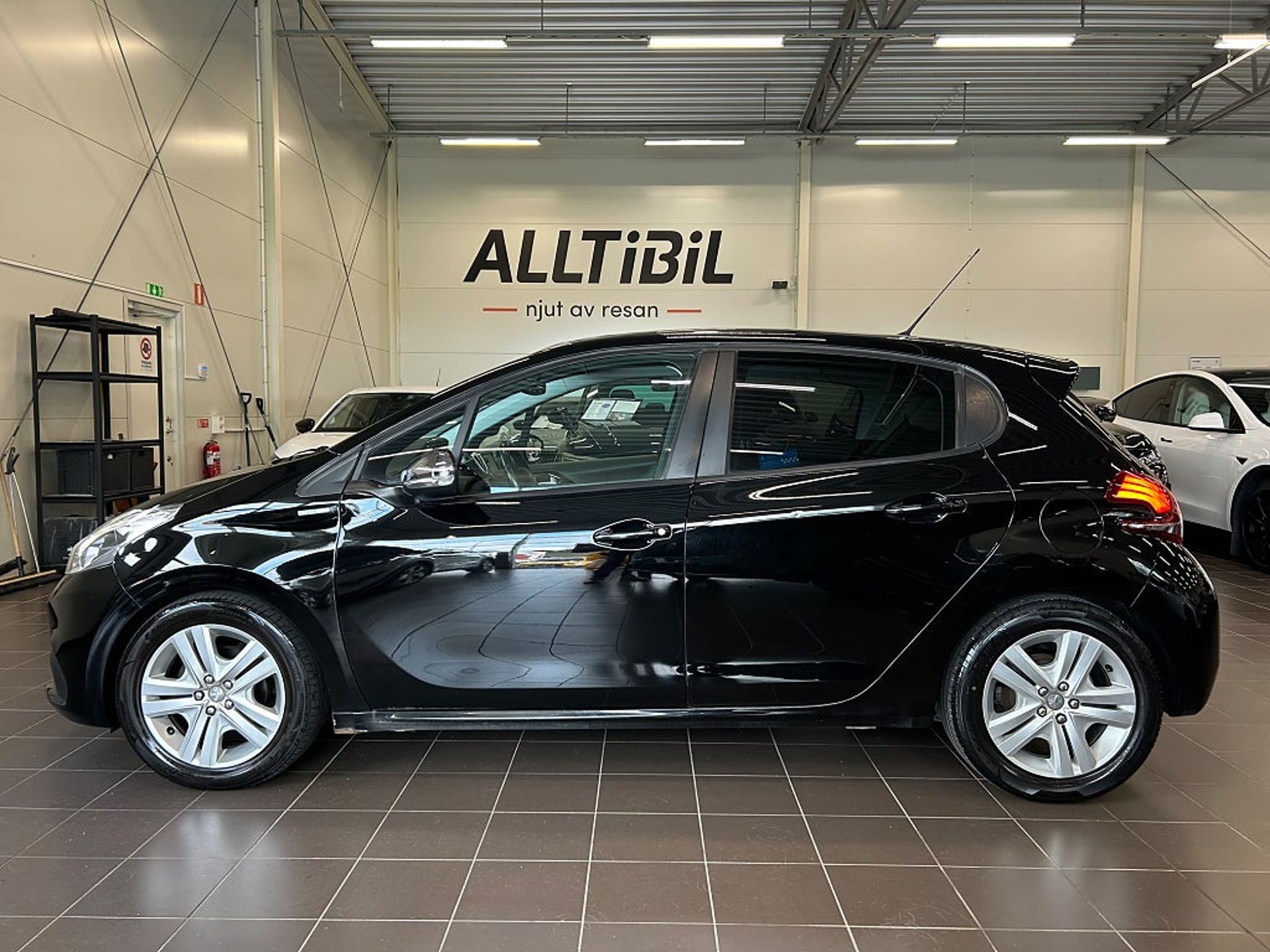 Peugeot 208 2017, bild 4/10