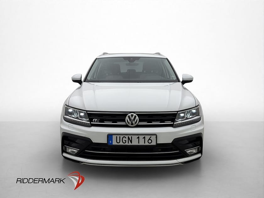 Bild 4 av Volkswagen Tiguan 2.0 TDI 4M 190hk R-Line Pano Navi Cockpit