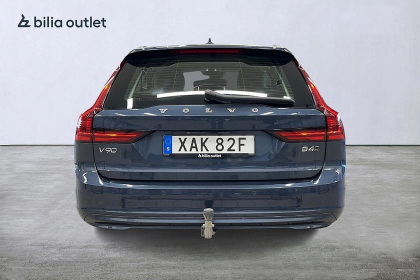 Bild 5 av Volvo V90 B4 AWD Momentum 197hk Drag Backkamera Värmare