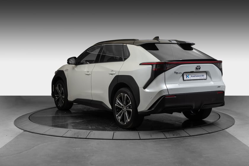 Bilde 3 av Toyota bZ4X