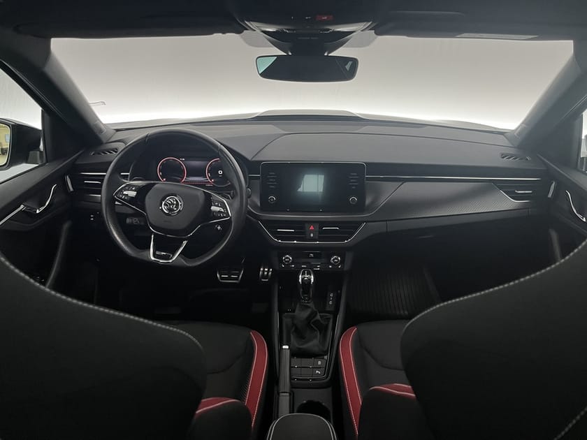 Bild 5 av Škoda Kamiq TSI DSG Monte Carlo Drag Kamera Pano Keyless
