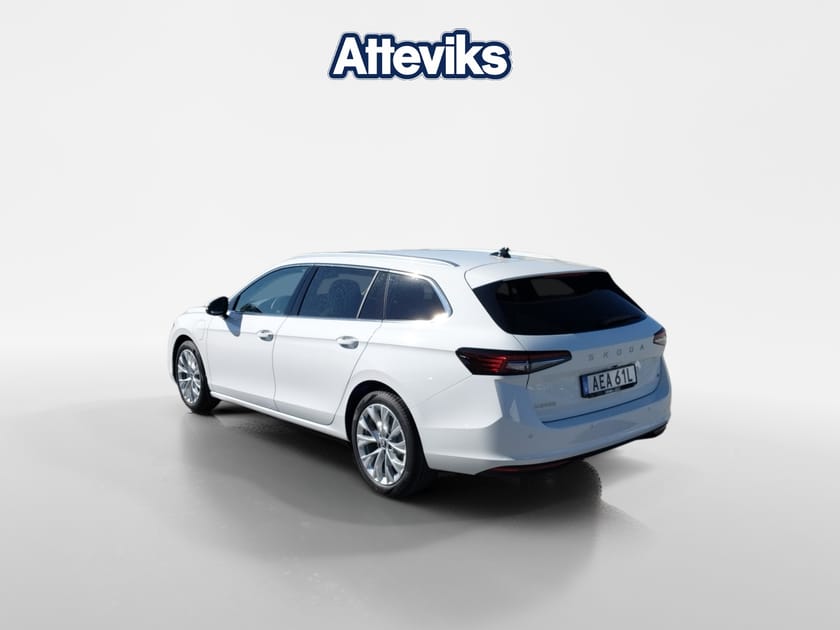 Bild 5 av Škoda Superb iV Kombi SELECTION 1,5 TSI 204 HK 6 VXL DSG