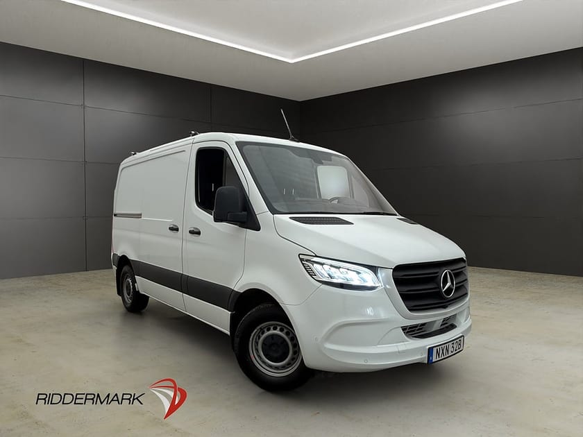 Bild 1 av Mercedes-Benz Sprinter 317 CDI RWD Panel Van Värm Drag 360° V-Inr CARPLAY Moms