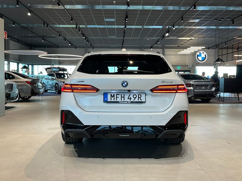 Bild 5 av BMW 530e xDrive Touring M Sport Pro D/A Plus H/K Drag