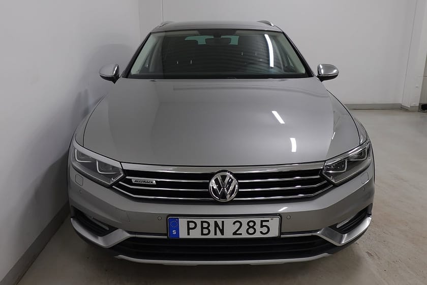 Bild 2 av Volkswagen Passat Alltrack 2.0 TDI SCR 4M Värmare Adp-farthållare Drag
