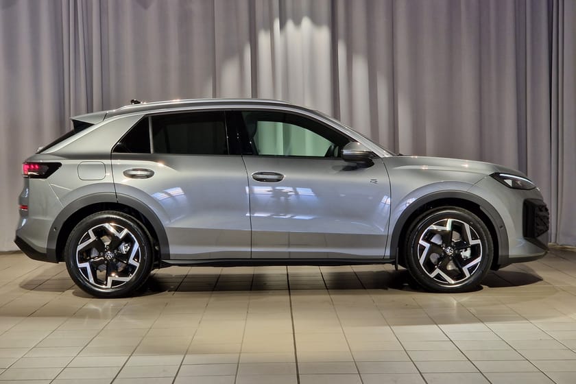Bild 3 av Volkswagen T-Roc R-LINE  1.5 ETSI 150 HK DSG7