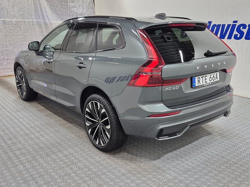 Bild 5 av Volvo XC60 T6 Recharge Plus Dark plug in AWD 350HK 4x4 Läder