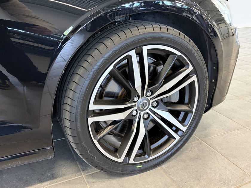Bild 3 av Volvo V60 R-design Recharge T8 AWD 456hk Aut/Drag/Navi