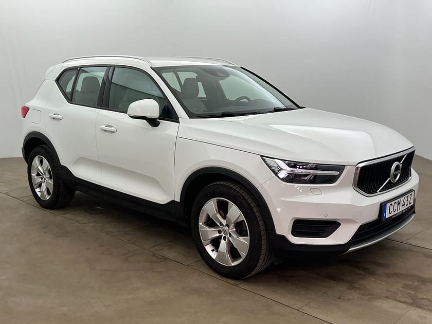 Bild 4 av Volvo XC40 D3 AWD Momentum Pro 150hk Skinn Backkamera Drag Carplay