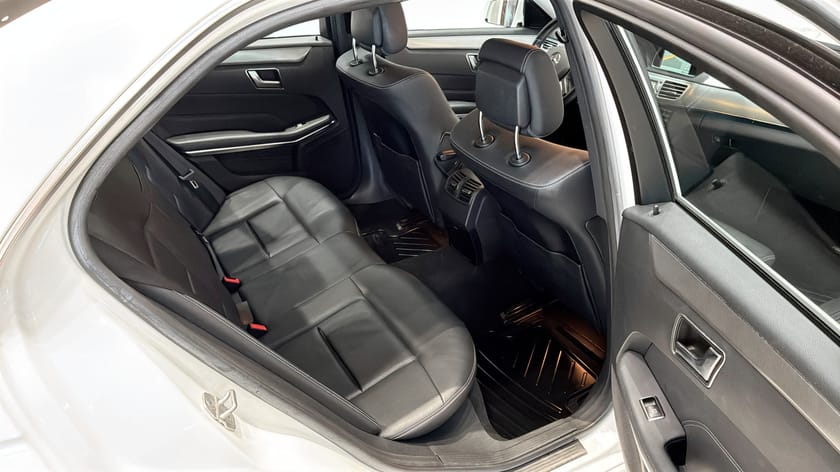 Bild 5 av Mercedes-Benz E 220 CDI BE Sedan | Drag | Navi | Helskinn | 170hk
