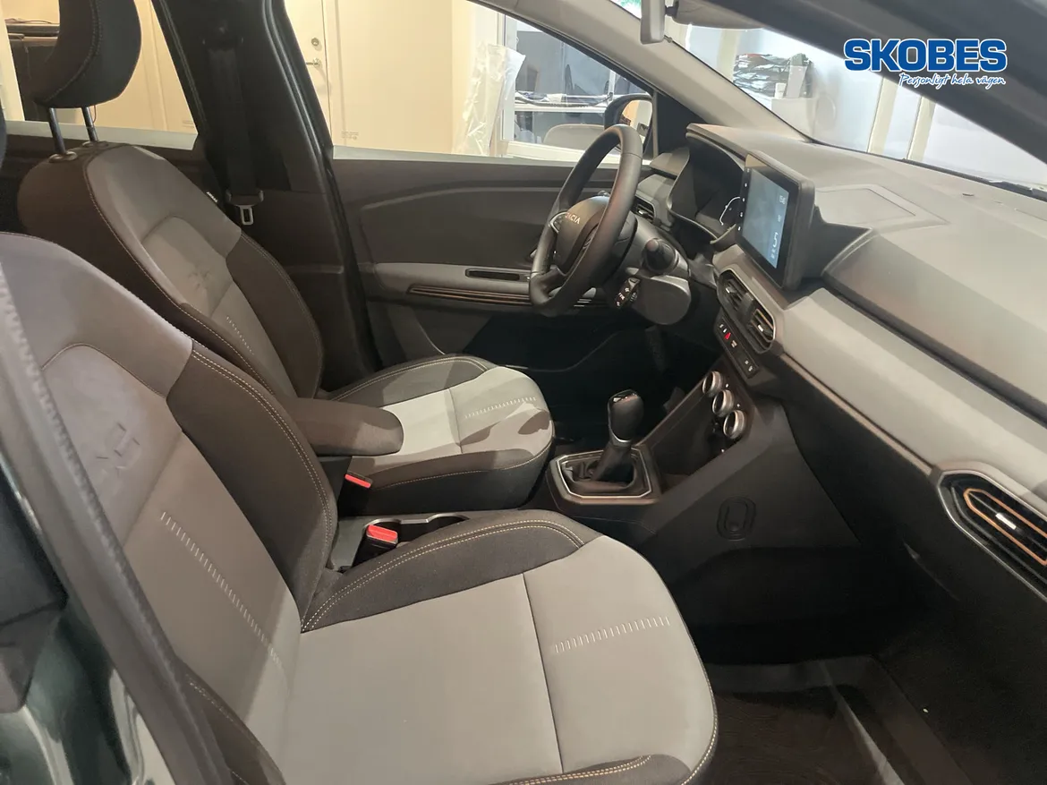Dacia Jogger 7-sätes HYBRID 140