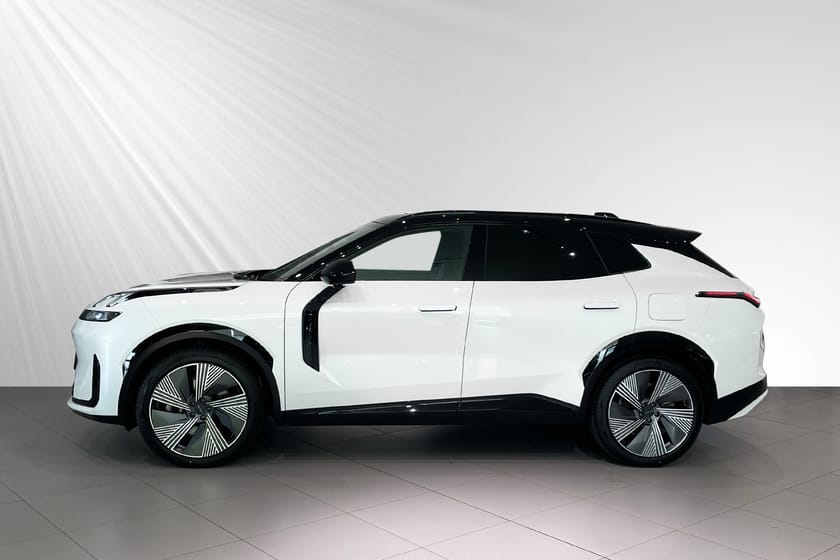 Bild 2 av Lynk & Co 08 PHEV More