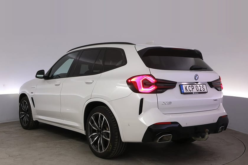 Bild 4 av BMW X3 xDrive30e M-sport Kamera HUD Värmare Navi BSM Drag
